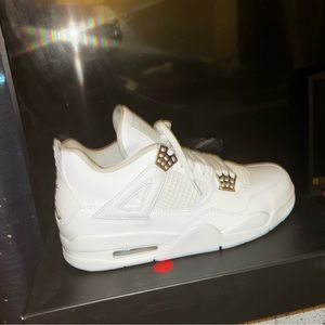 Jordan 4 pure money